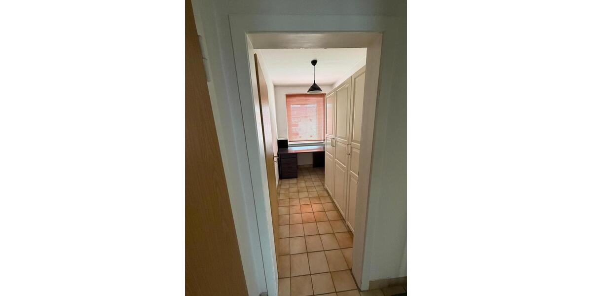 Etagenwohnung Düsseldorf Stadtbezirk 8 - 3 Zimmer, 47 m&sup2;, 1.220&euro; | Angebot:26049279