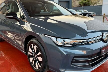 VW Golf 29.502 km 23.490 &euro; Düsseldorf 40589