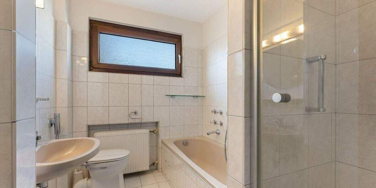 Doppelhaushälfte Frechen Königsdorf - 7 Zimmer, 144 m&sup2;, 460.000&euro; | Angebot:25820299