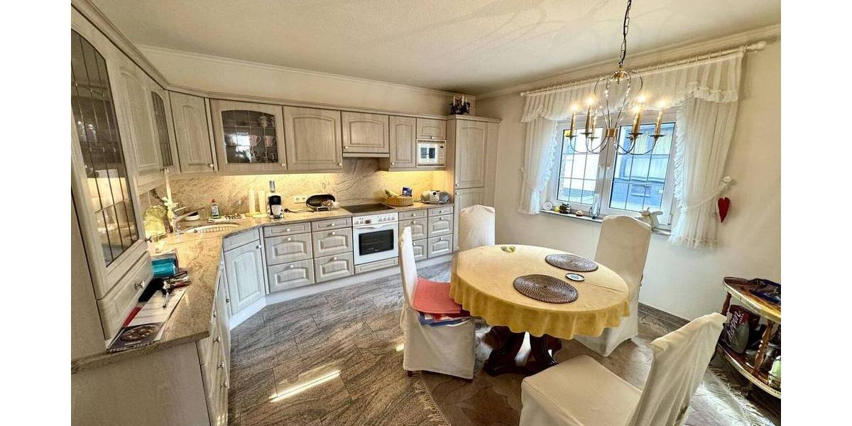 Mehrfamilienhaus, Wohnhaus Leverkusen Bürrig - 6 Zimmer, 159 m&sup2;, 599.000&euro; | Angebot:25926433