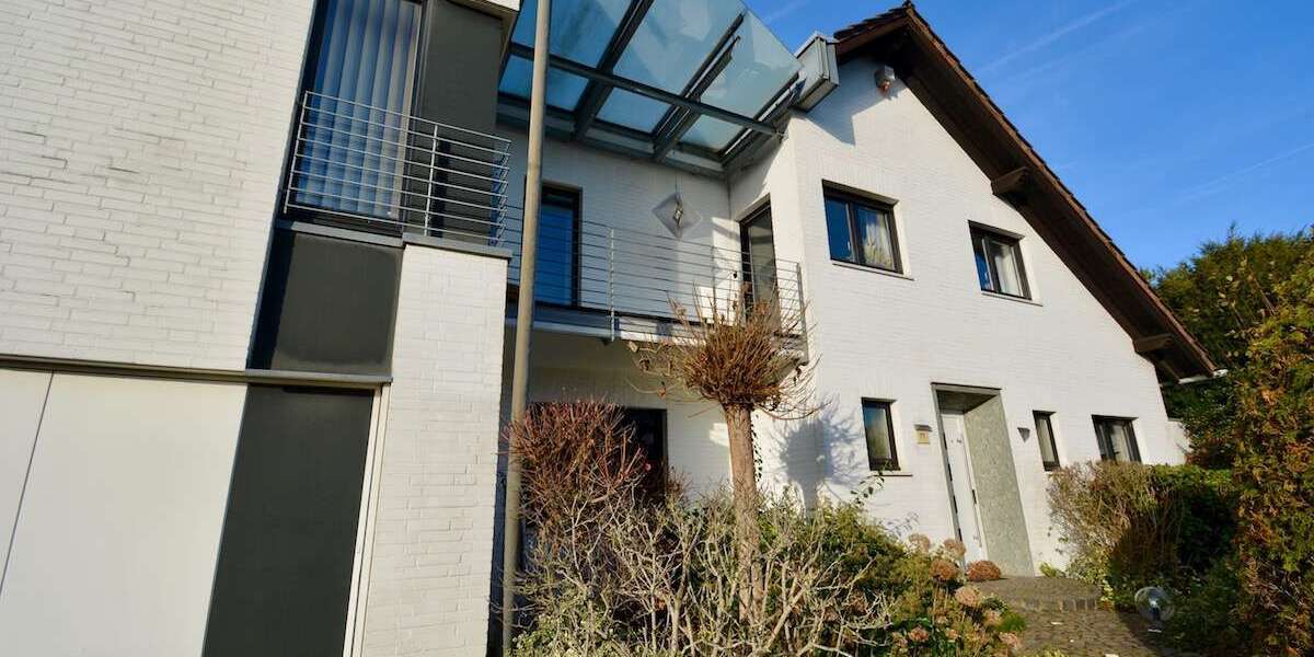 Einfamilienhaus Mönchengladbach Nord - 8 Zimmer, 206 m&sup2;, 970.000&euro; | Angebot:26163397