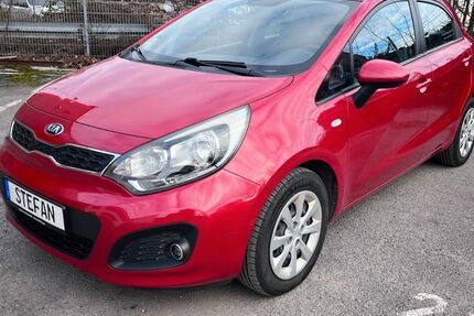 Kia Rio 136.000 km 5.800 &euro; Neuss 41472