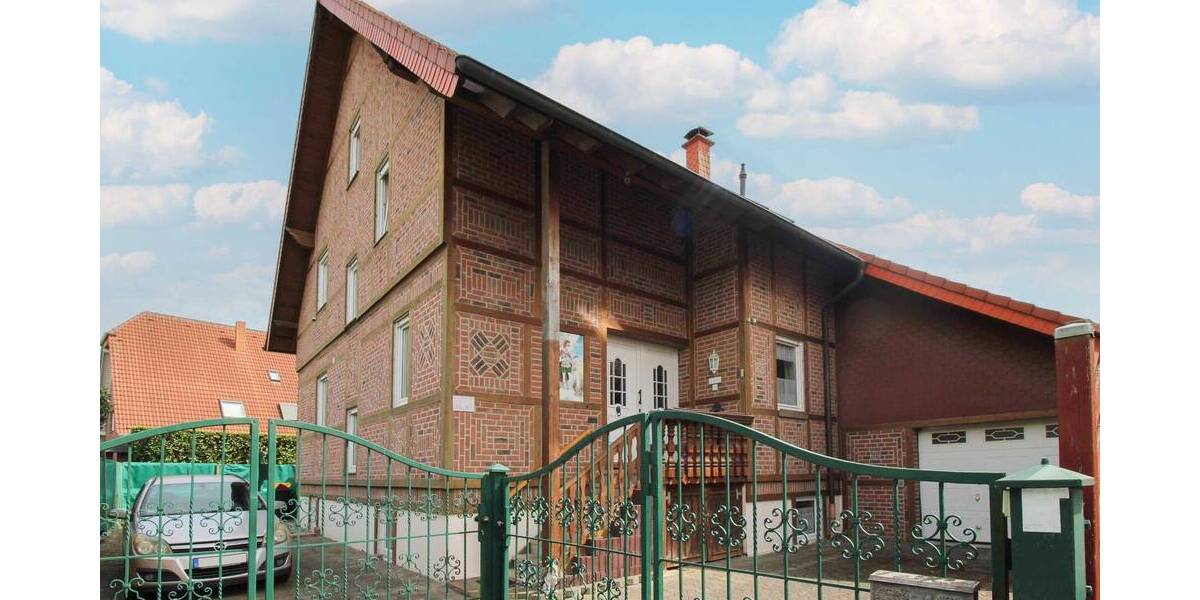 Einfamilienhaus Hückelhoven Millich - 7 Zimmer, 318 m&sup2;, 385.000&euro; | Angebot:26037208