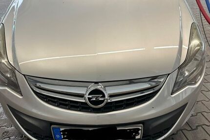 Opel Corsa 125.200 km 3.300 &euro; Neuss 41472