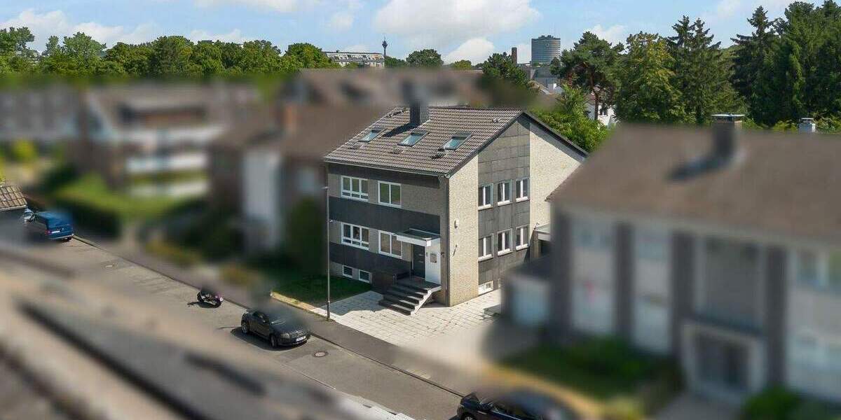 Einfamilienhaus Düsseldorf Lörick - 9 Zimmer, 178 m&sup2;, 1.200.000&euro; | Angebot:25799861