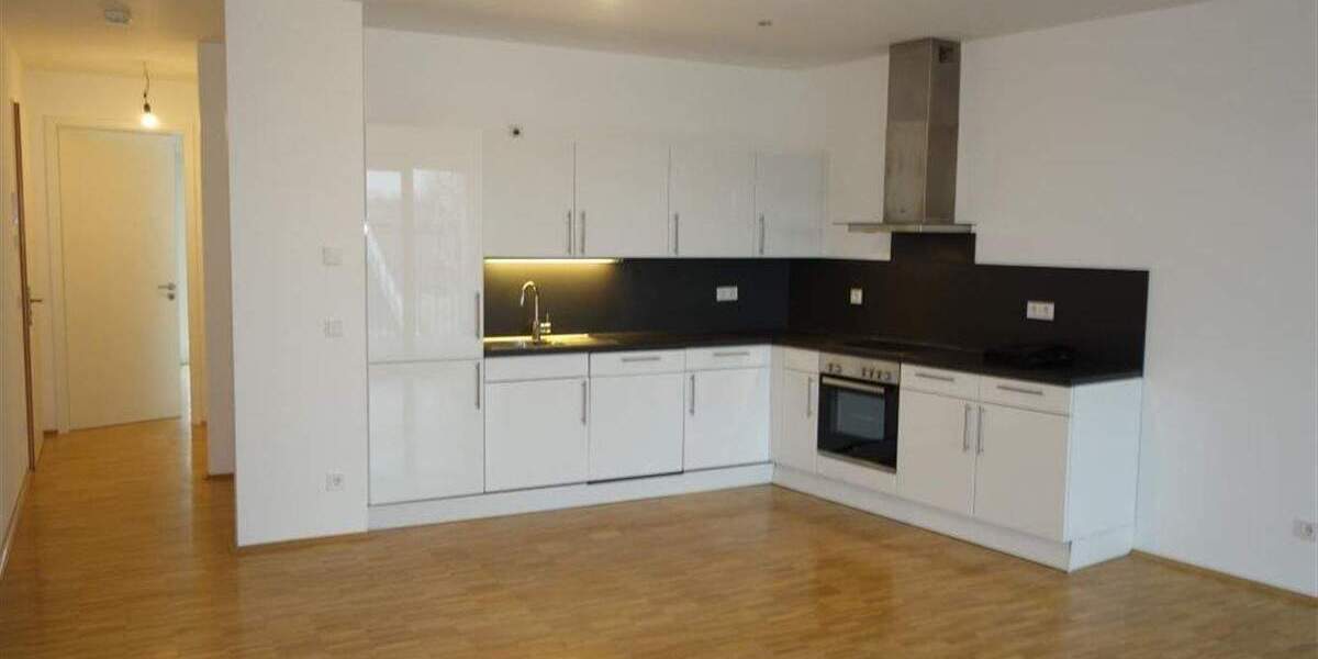 Zimmer Mönchengladbach Stadtmitte - 3 Zimmer, 89 m&sup2;, 1.185&euro; | Angebot:25707475