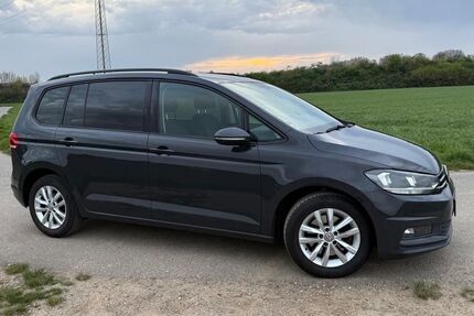 VW Touran 218.000 km 12.500 &euro; Mönchengladbach 41239