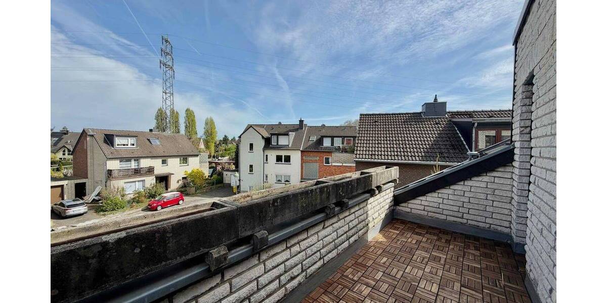 Etagenwohnung Düsseldorf Lierenfeld - 3 Zimmer, 88 m&sup2;, 1.000&euro; | Angebot:26247302