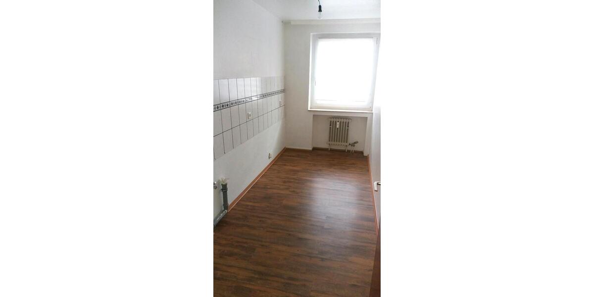 Etagenwohnung Krefeld - 2 Zimmer, 66 m&sup2;, 650&euro; | Angebot:25999477