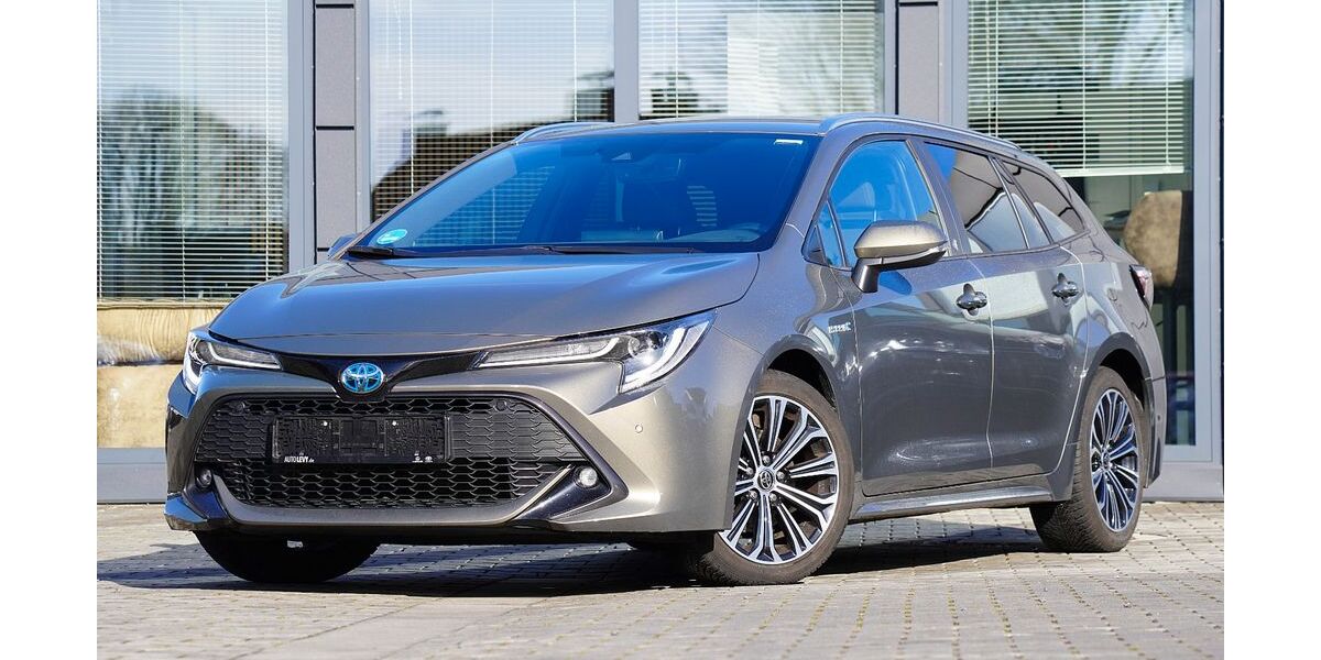 Toyota Corolla 50.000 km 22.980 &euro; Korschenbroich 41352