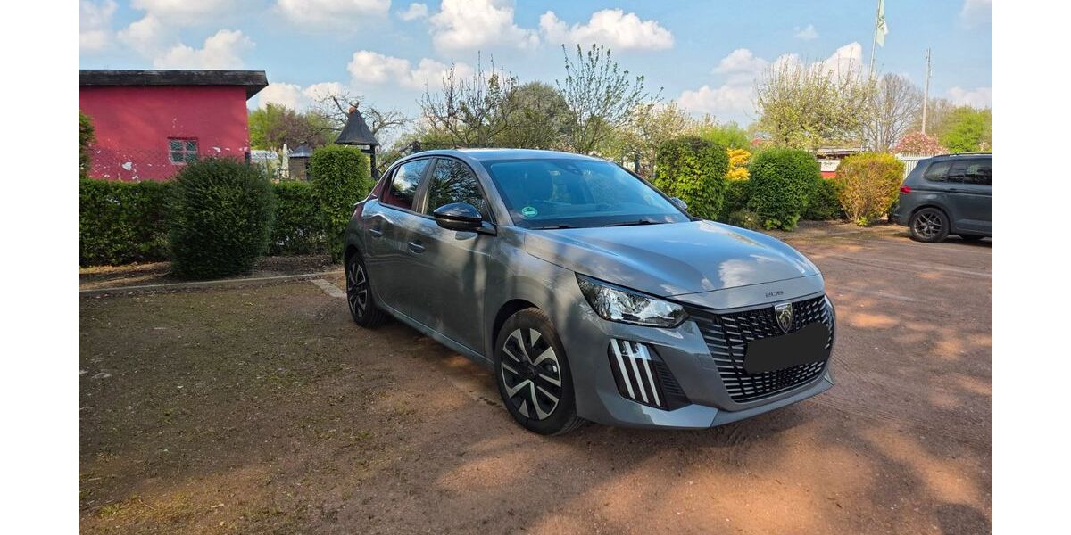 Peugeot 208 27.000 km 13.500 &euro; Mönchengladbach-Nord 41068