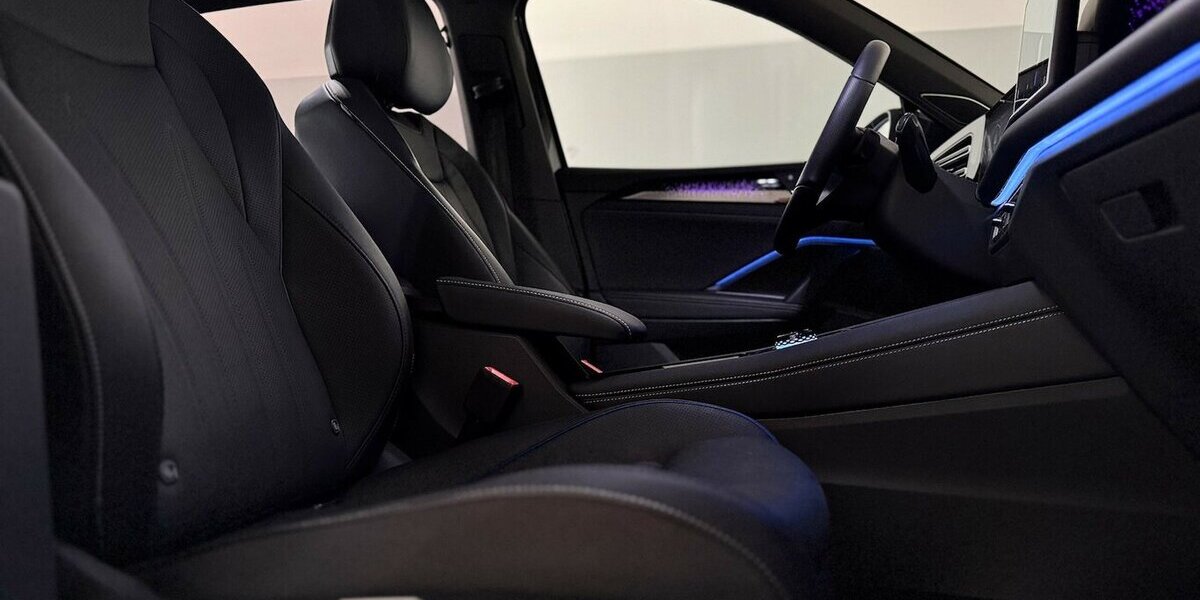 VW Tiguan R-Line/Pano/Memory/HUD/360°/Keyless 5.990 km 48.990 &euro; Mönchengladbach 41066