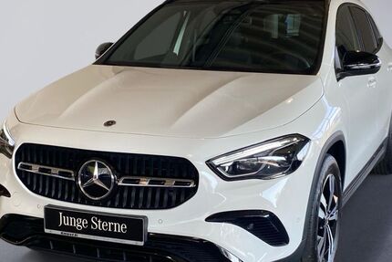 Mercedes-Benz GLA 220 24.845 km 44.790 &euro; Neuss 41464