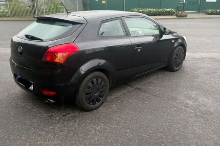 Kia ceed / Ceed 101.607 km 3.999 &euro; Elsdorf 50189