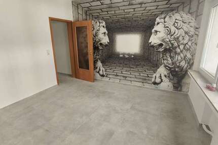 Haus Brühl - 6 Zimmer, 120 m&sup2;, 2.400&euro; | Angebot:26169478