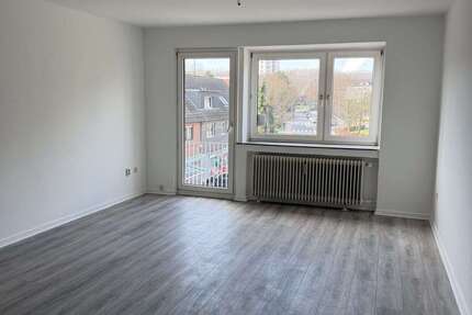 Wohnung Frechen Bachem - 1.5 Zimmer, 32 m&sup2;, 385&euro; | Angebot:25831390