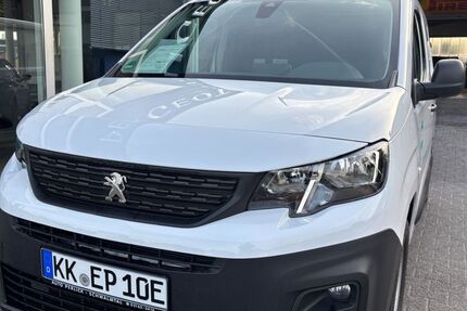 Peugeot Partner 9.900 km 28.990 &euro; Schwalmtal 41366