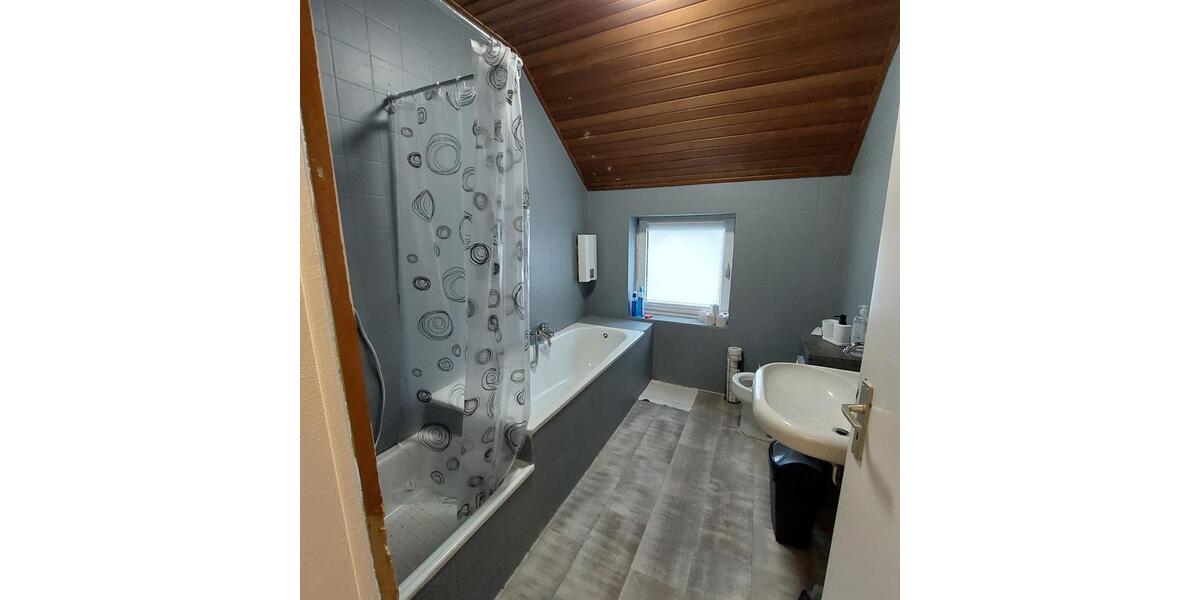 Mehrfamilienhaus, Wohnhaus Mönchengladbach Süd - 7 Zimmer, 200 m&sup2;, 319.000&euro; | Angebot:26234526