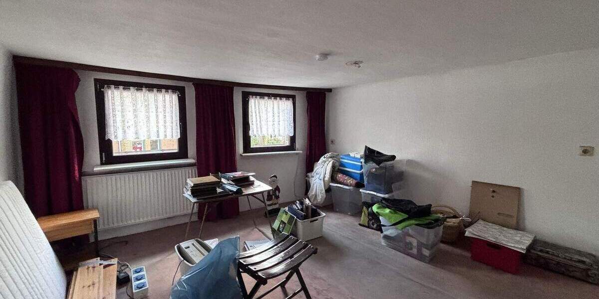 Mehrfamilienhaus, Wohnhaus Willich - 4 Zimmer, 75 m&sup2;, 150.000&euro; | Angebot:25774988