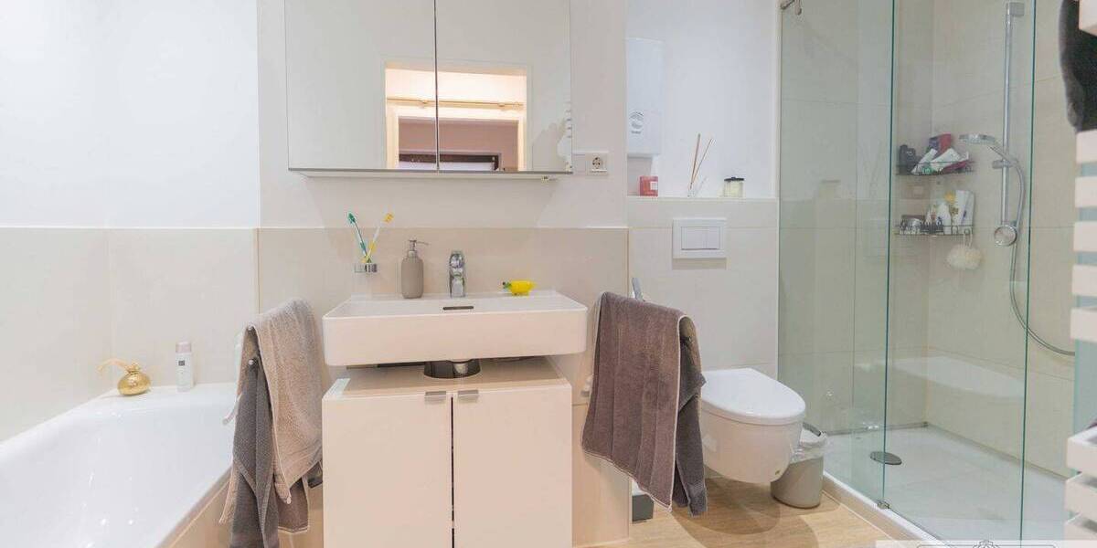 Etagenwohnung Düsseldorf Urdenbach Urdenbach - 2 Zimmer, 64 m&sup2;, 700&euro; | Angebot:26142821