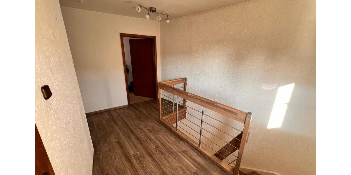 Reihenhaus Elsdorf - 5 Zimmer, 129 m&sup2;, 1.650&euro; | Angebot:26037342
