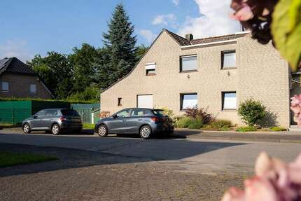 Haus Mönchengladbach West - 5.5 Zimmer, 97 m&sup2;, 299.000&euro; | Angebot:26999245