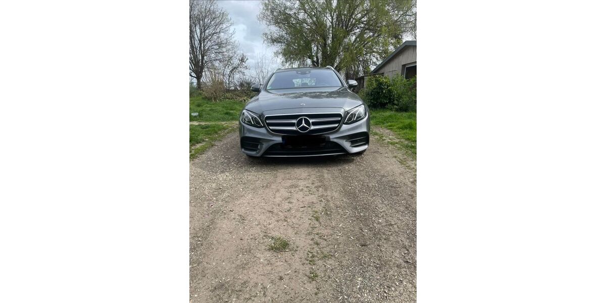 Mercedes-Benz E 400 145.000 km 25.000 &euro; Erkelenz 41812