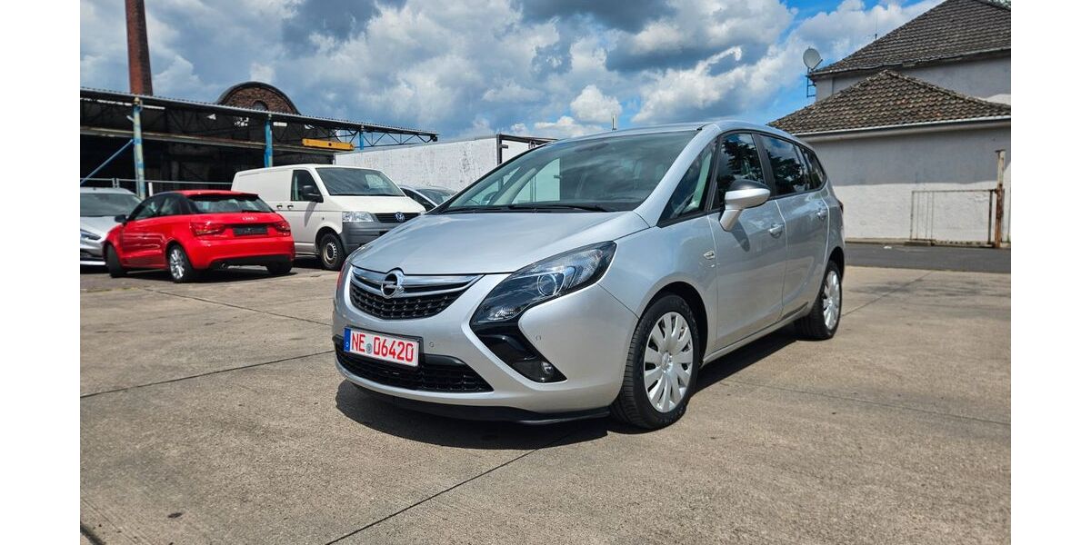 Opel Zafira 96.000 km 8.499 &euro; Neuss 41460