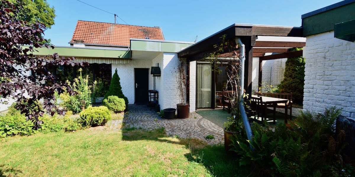 Einfamilienhaus Mönchengladbach West - 8.5 Zimmer, 182 m&sup2;, 295.000&euro; | Angebot:23908155