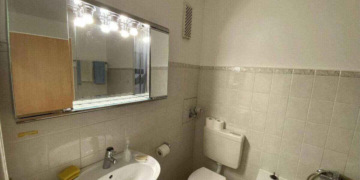 Etagenwohnung Düsseldorf Wersten - 3 Zimmer, 87 m&sup2;, 325.000&euro; | Angebot:26131810