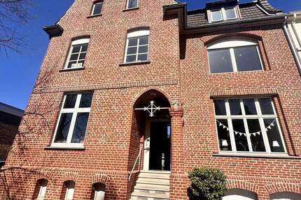 Haus Mönchengladbach West - 11 Zimmer, 162 m&sup2;, 329.000&euro; | Angebot:26256655