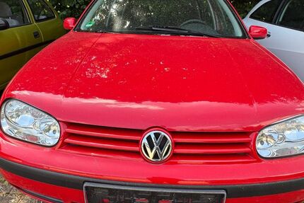 VW Golf 123.000 km 1.950 &euro; Mönchengladbach 41069