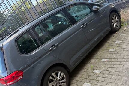 VW Touran 140.000 km 17.999 &euro; Ratingen 40880