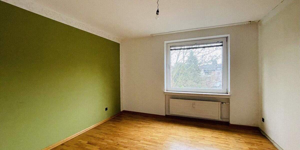 Etagenwohnung Düsseldorf Eller - 3 Zimmer, 90 m&sup2;, 329.000&euro; | Angebot:25738217