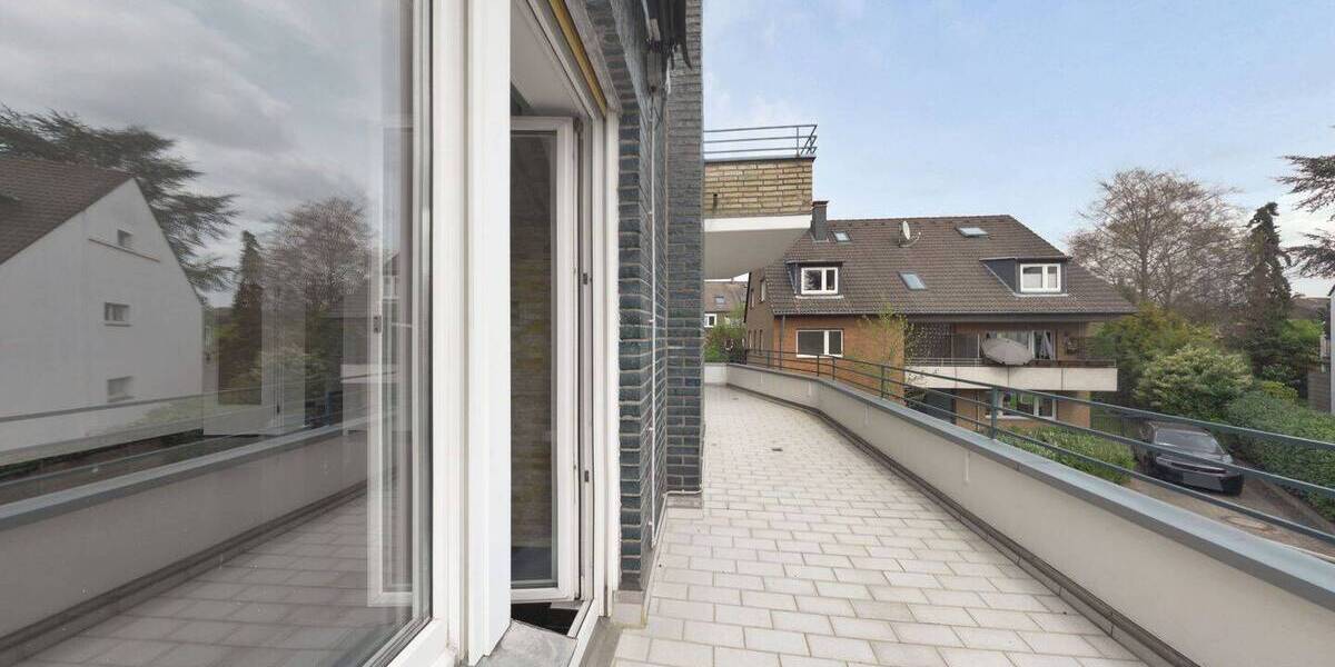 Etagenwohnung Düsseldorf Lierenfeld - 3 Zimmer, 85 m&sup2;, 339.000&euro; | Angebot:26247300