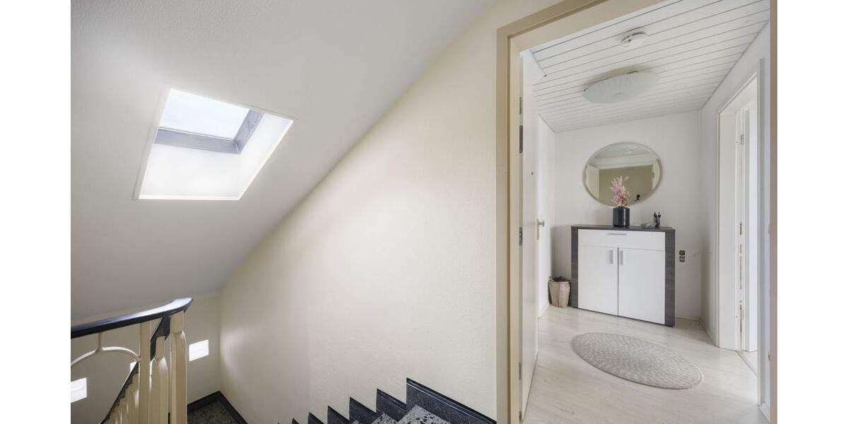 Etagenwohnung Monheim am Rhein Baumberg - 3 Zimmer, 92 m&sup2;, 316.000&euro; | Angebot:25780338