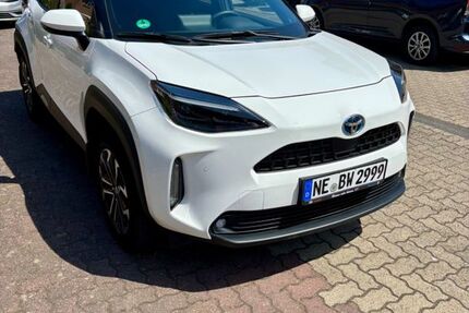 Toyota Yaris Cross 31.000 km 22.999 &euro; Dormagen 41542