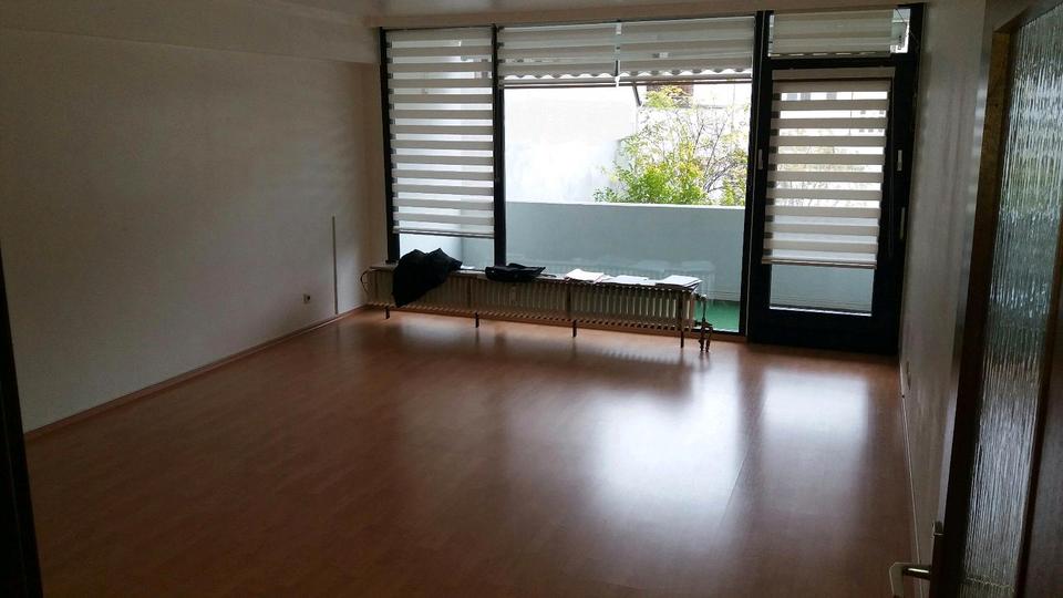 Etagenwohnung Krefeld - 2 Zimmer, 66 m&sup2;, 650&euro; | Angebot:25999477