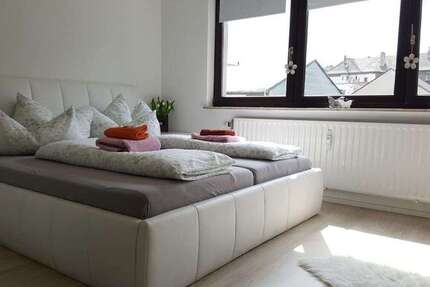 Zimmer Köln Niehl - 1 Zimmer, 1.100&euro; | Angebot:17018010