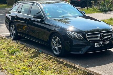Mercedes-Benz E 300 165.000 km 26.600 &euro; krefeld 47803