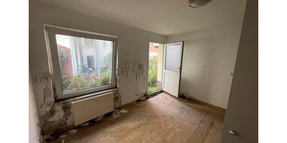 Erdgeschoßwohnung Düsseldorf Stadtbezirk 3 - 3 Zimmer, 33 m&sup2;, 666&euro; | Angebot:25308664