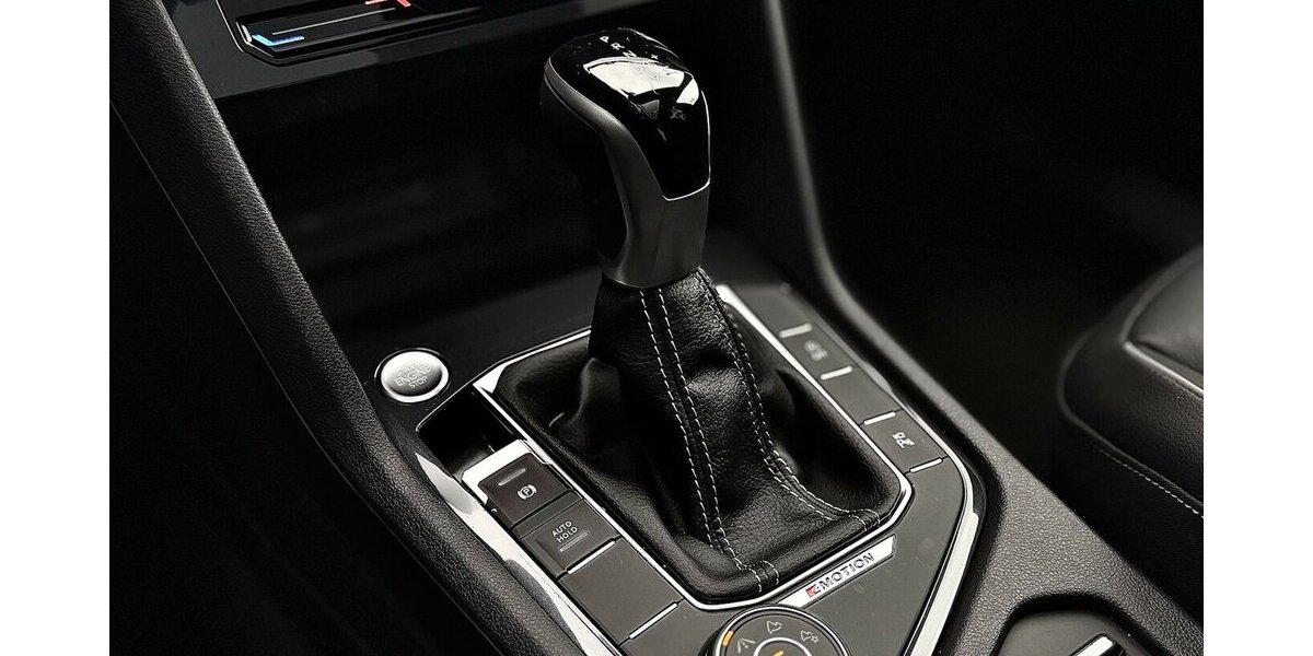 VW Tiguan R-Line / 4Motion / Pano / Memory/ Keyless 14.600 km 42.900 &euro; Mönchengladbach 41066