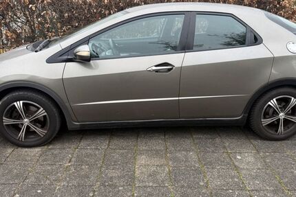 Honda Civic 187.000 km 3.400 &euro; HÜCKELHOVEN 41836