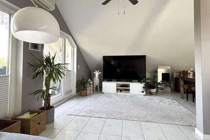 Wohnung Grevenbroich - 3 Zimmer, 85 m&sup2;, 240.000&euro; | Angebot:26920441