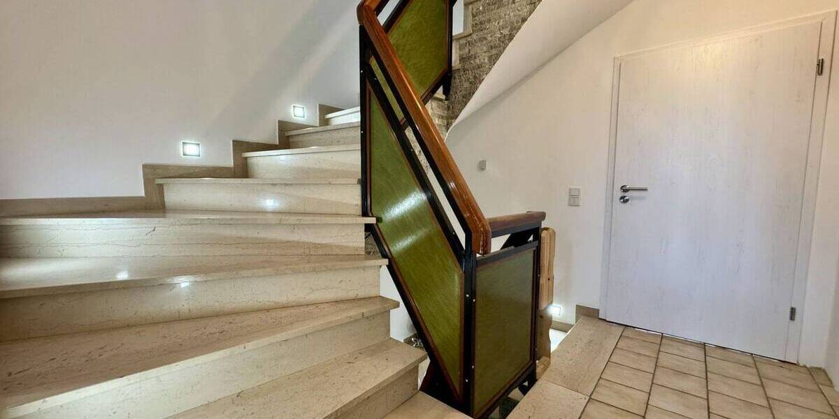 Reihenmittelhaus Grevenbroich Barrenstein - 5 Zimmer, 104 m&sup2;, 369.000&euro; | Angebot:26093185