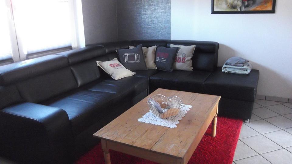 Etagenwohnung Korschenbroich - 5 Zimmer, 110 m&sup2;, 2.100&euro; | Angebot:25612834