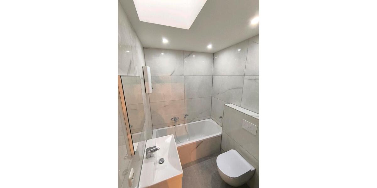 Dachgeschoßwohnung Wegberg - 3 Zimmer, 74 m&sup2;, 179.000&euro; | Angebot:23386090