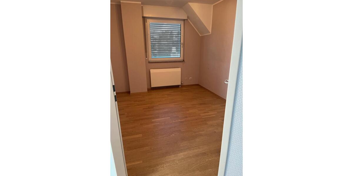 Maisonettenwohnung Monheim am Rhein - 4 Zimmer, 95 m&sup2;, 275.000&euro; | Angebot:26252279