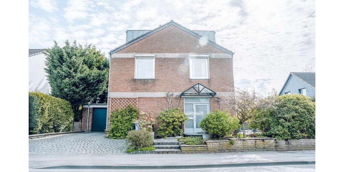 Einfamilienhaus Leverkusen Opladen - 8 Zimmer, 280 m&sup2;, 989.000&euro; | Angebot:26210825