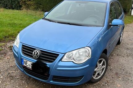 VW Polo 124.900 km 2.990 &euro; Neuss 41469